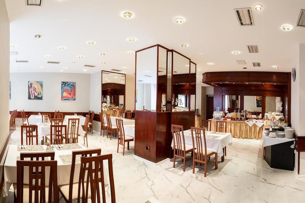 Harmony Hotel