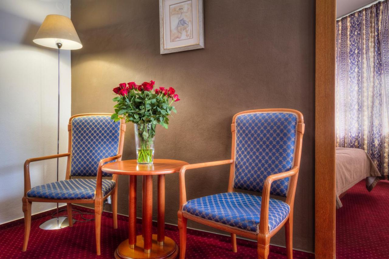 Harmony Hotel